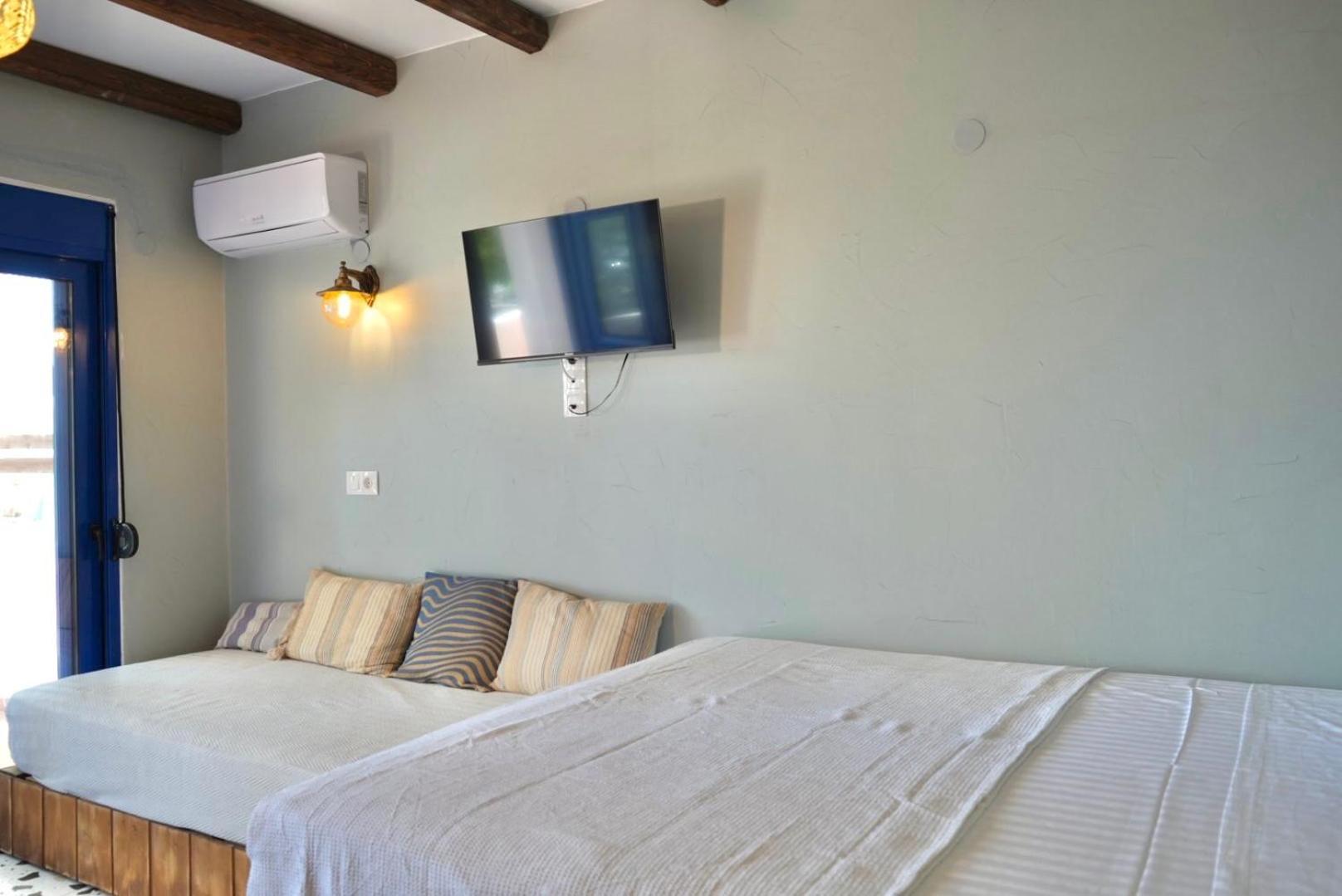 George Suites Stegna Archangelos  Zewnętrze zdjęcie